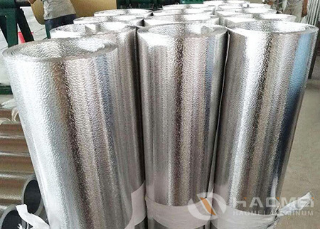 Revestimiento de aluminio en relieve