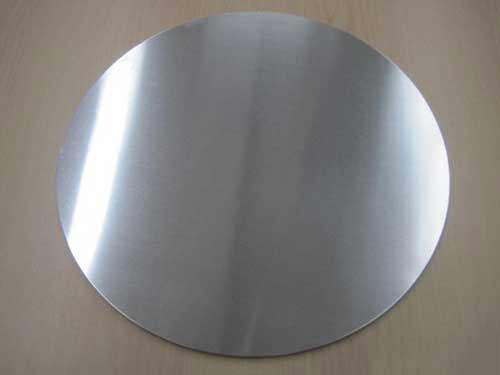 Círculo de aluminio para molde para pasteles.