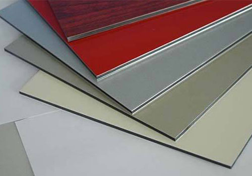 Coloured aluminum for architectural decoration